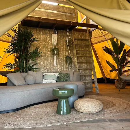 In De Hei Couette-café 4*