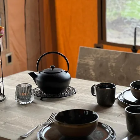 In De Hei Oda ve Kahvaltı