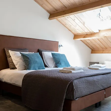 Bed & Breakfast In De Hei 4*